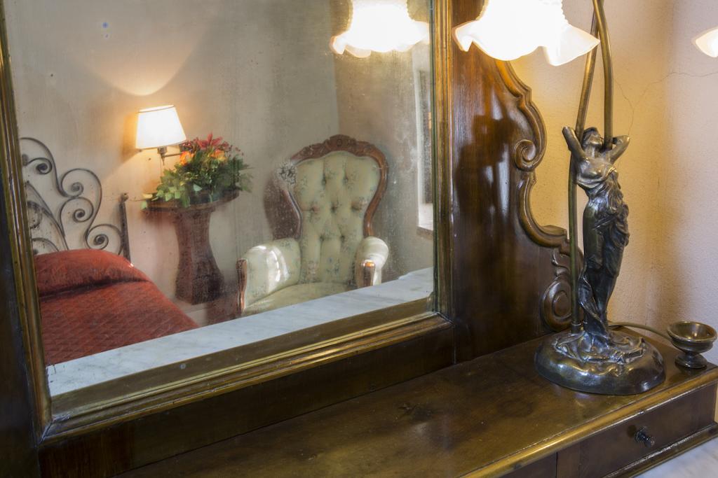Camere Dentro Il Castello Monteriggioni Εξωτερικό φωτογραφία
